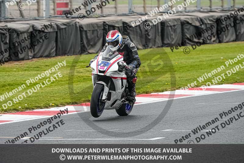 donington no limits trackday;donington park photographs;donington trackday photographs;no limits trackdays;peter wileman photography;trackday digital images;trackday photos